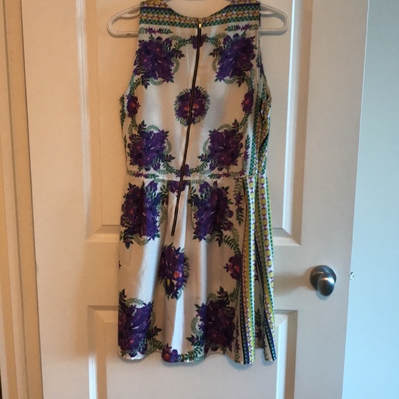 Flower Patterned Dress - Picture 2 of 2